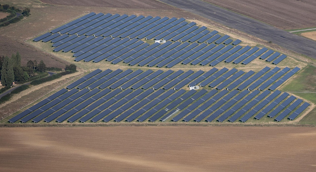 solar farm, solar panels, renewable energy, sustainable energy, electricity, solar farm, solar farm, solar farm, solar farm, solar farm, solar panels